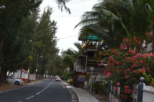 Sea Front Apartment Villa
