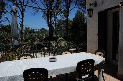Casa Solaria Con Ampio Giardino Sul Mare