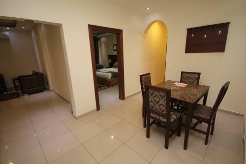 Apartamento Al Thanaa Alraqi Hotel Suites