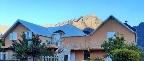 Bed & Breakfast G�te Les Cimes Caloupilon