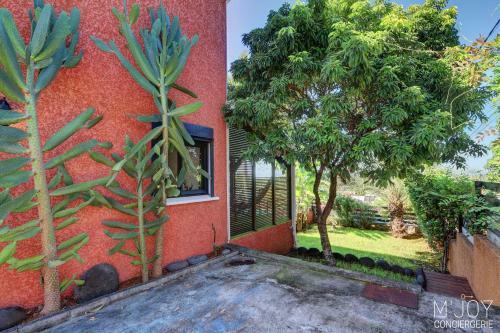 Villa Cardinal ? La Villa Aux Touches Color�es