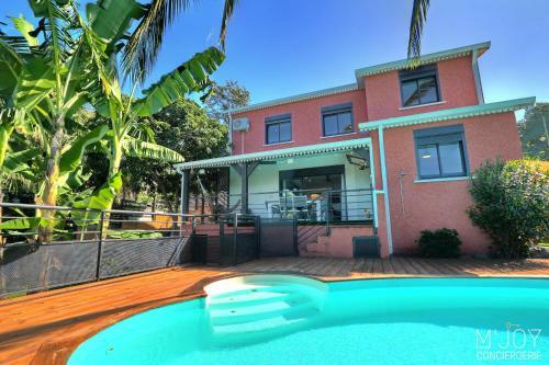 Villa Cardinal ? La Villa Aux Touches Color�es