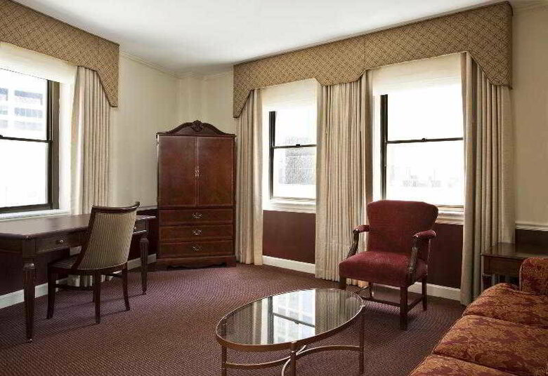 The Tremont Chicago Hotel At Magnificent Mile