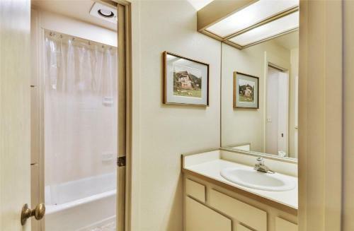 Truckee River Condomimum By Tahoe Vacation Rentals