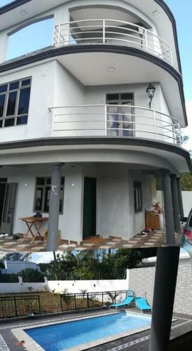 4 Bedrooms Villa In The Sunny North
