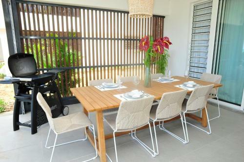 Obiches Beachfront Apartments