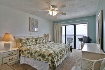 Hotel The Summit Beach Resort By Resort Collection