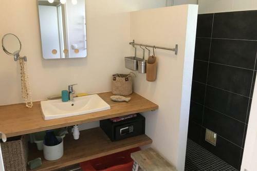 Villa Le Capitaine � 30 M�tres Du Lagon