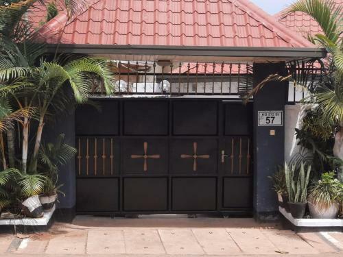 Royalty Homestay Ltd