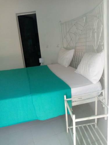 The Pool House A La Teranga De Saly