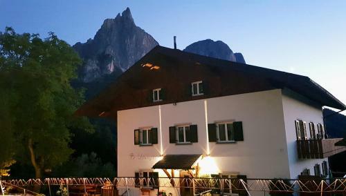 Apartamento Haus Lohengrin Ferienwohnung 2
