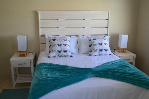 Lark Holiday Home