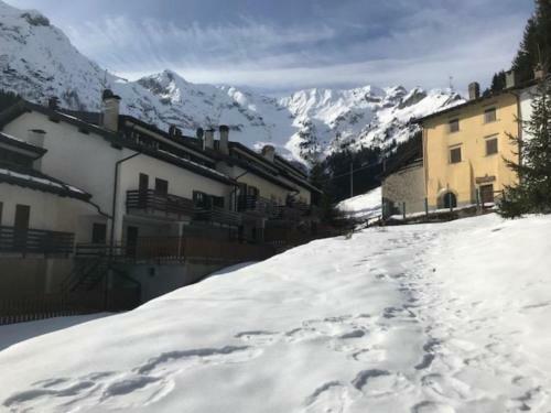 Cambrembo A 3km Da Foppolo Casa Con 6 Posti Letto.
