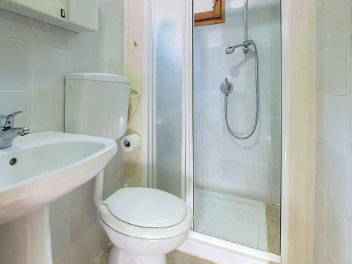 Snug Mobile Home In Sorso With Shared Pool