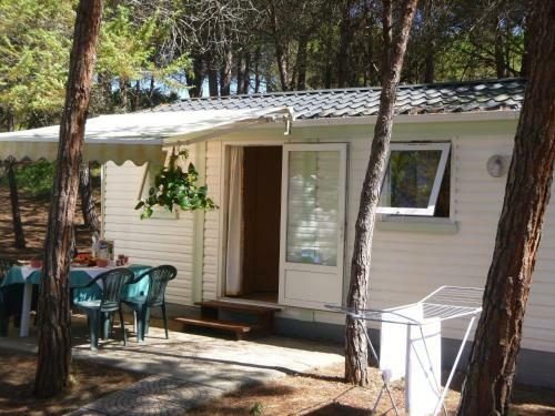 Cosy Mobile Home In Sorso With Garden