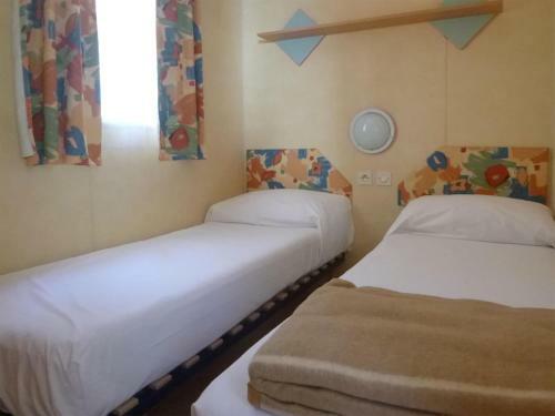 Cosy Mobile Home In Sorso With Garden