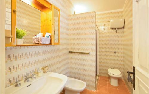 Nice Home In Staletti With Jacuzzi, Sauna And 4 Bedrooms