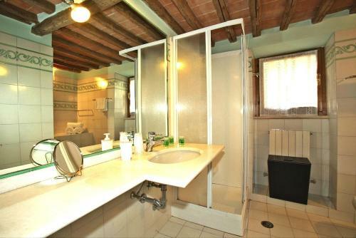 Hostal Piazza Paradiso Accommodation