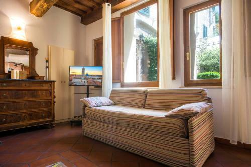 Hostal Piazza Paradiso Accommodation