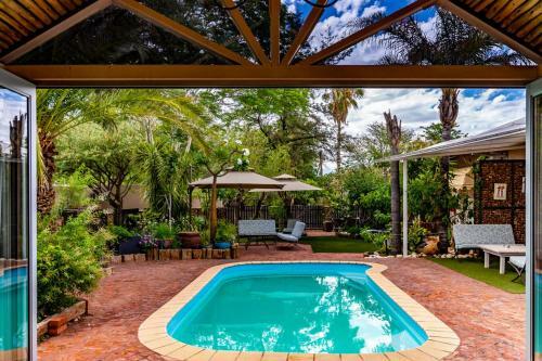 Hostal Londiningi Guesthouse