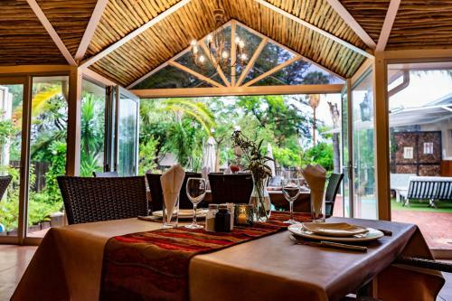 Hostal Londiningi Guesthouse