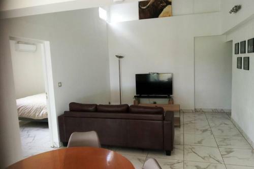 Appartement F3 Dans Petit Complexe Tranquille