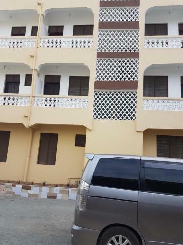 Hostal Golden Guest House- Miritini