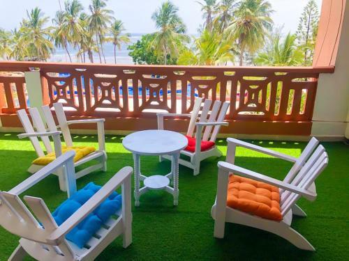 Ocean Front Apartments At La Mera