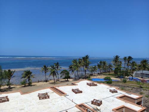 Ocean Front Apartments At La Mera