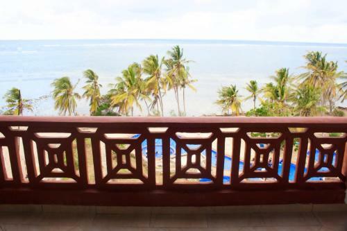 Ocean Front Apartments At La Mera