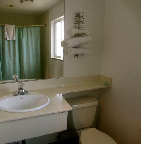 Motel Deluxe Inn Redwood City