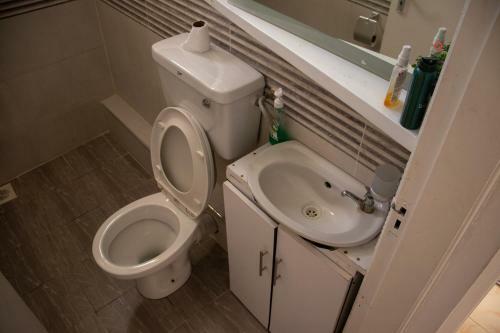 Maggie's 1bedroom Apartment In Nyali