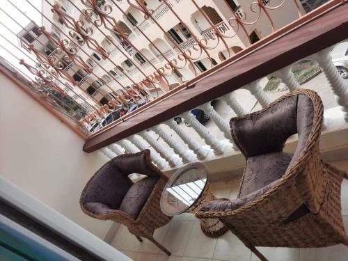 Elegant 3-bedroom Serviced Apartment With Pool