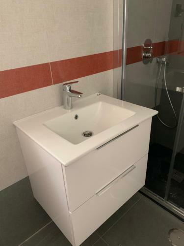 Casa Susy Bouganville 400 Mt Dal Mare