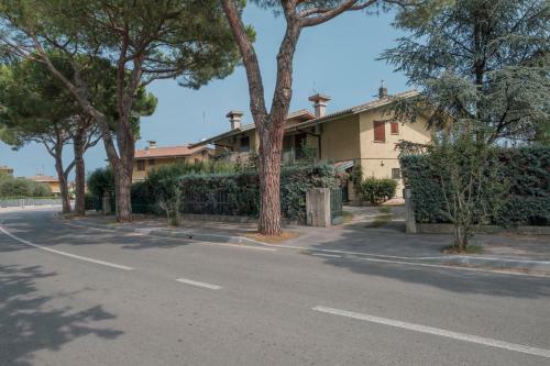 Villa Ida - 2 Bedrooms Apartment With Private Garden