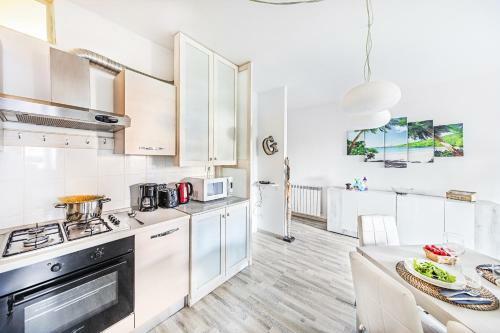 Artemisia 6 Apartment By Wonderful Italy