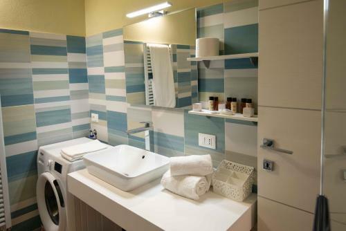 Sirmio Apartments - Narnia Stay