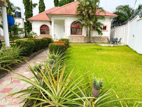 2-bedroom Bungalow In Serene Estate