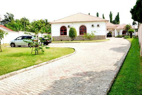 2-bedroom Bungalow In Serene Estate