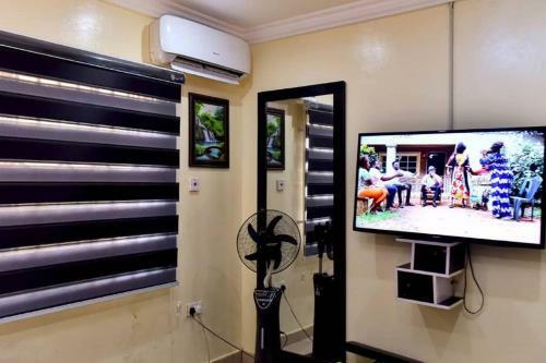 Home Away From Home 3 Bedroom Apartment. Ibadan