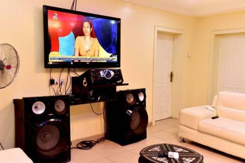 Home Away From Home 3 Bedroom Apartment. Ibadan