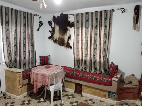 Hostal R�sidence Diar Aquilaria Grande S+1