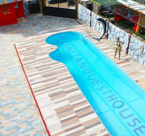 Hostal Italian Guest House