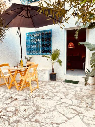 Cozy Duplex Near The Beach With Private Garden