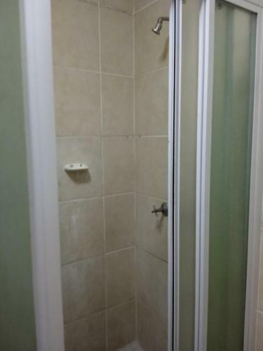 12 Folkestone 2 Private Bedrooms And Bathroom With Common Area Shared