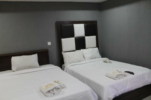 Keqs Hotel