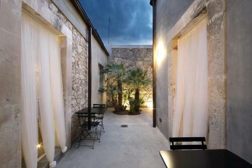 Hostal Isonzo Suites