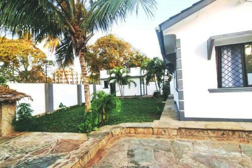 Hidden Gem In Mtwapa Walking Diatance To The Beach