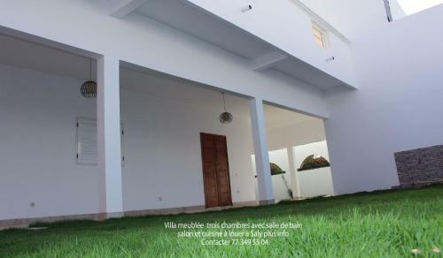 Villa White Housse