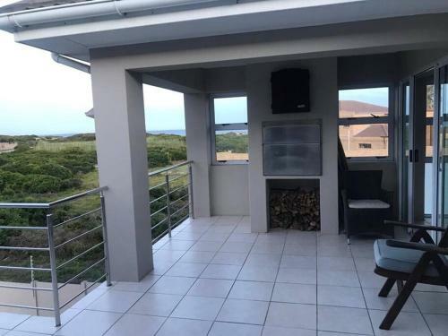 Amani Luxury Airbnb Near The Beach